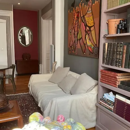 Apartament Dans Particulier Au Calme Situe Sur Le Vieux-port *