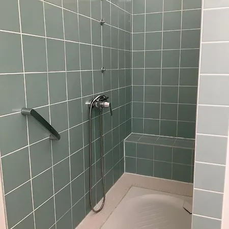 Dans Particulier Au Calme Situe Sur Le Vieux-port Apartament *